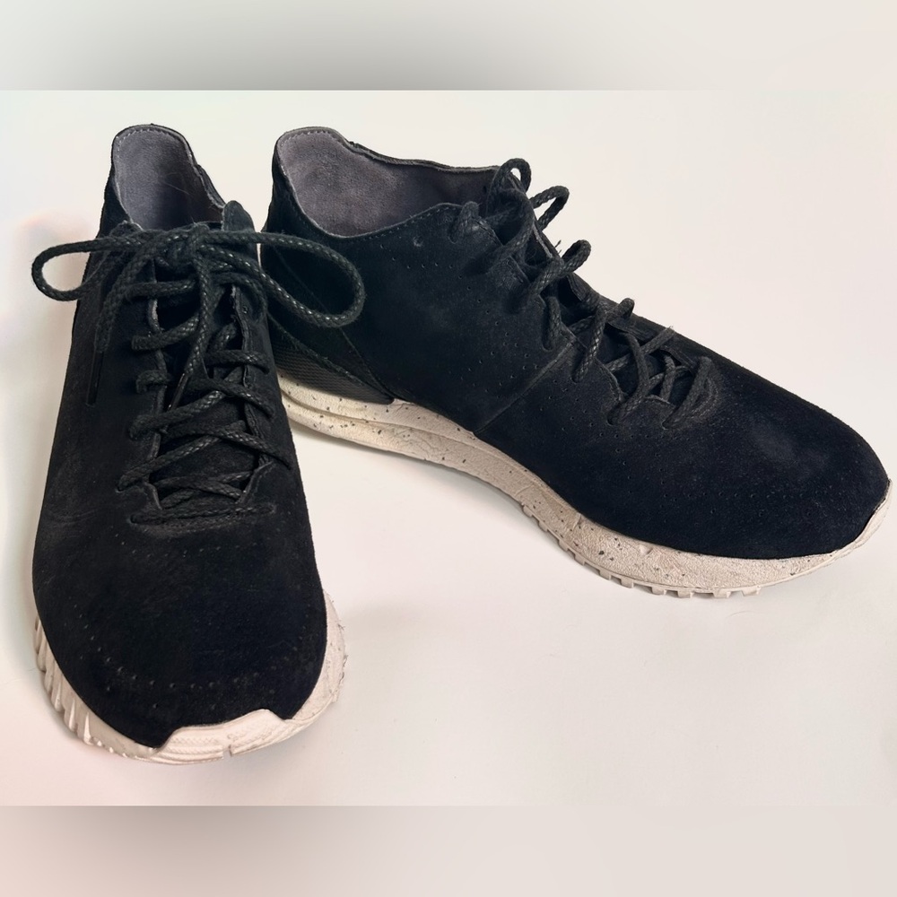 Onitsuka Tiger Suede Sneakers